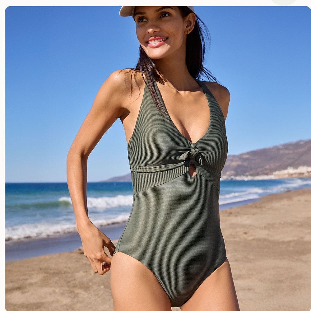 Lands end Ribbed Knot Front One Piece Swimsuit Olive Green - Picture 2 of 6